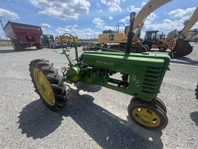 Image of John Deere H equipment image 3