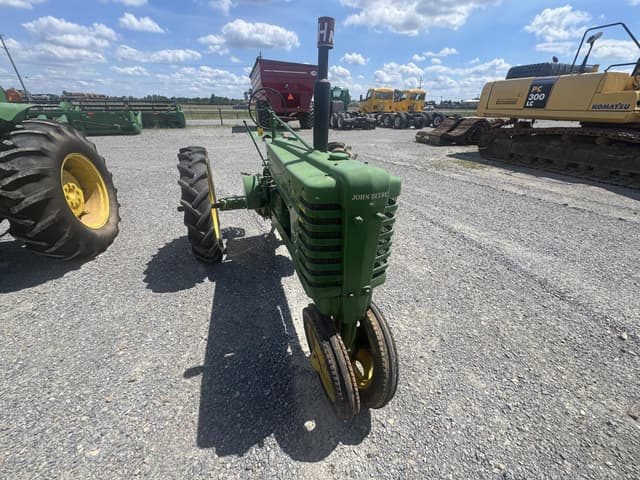 Image of John Deere H equipment image 2
