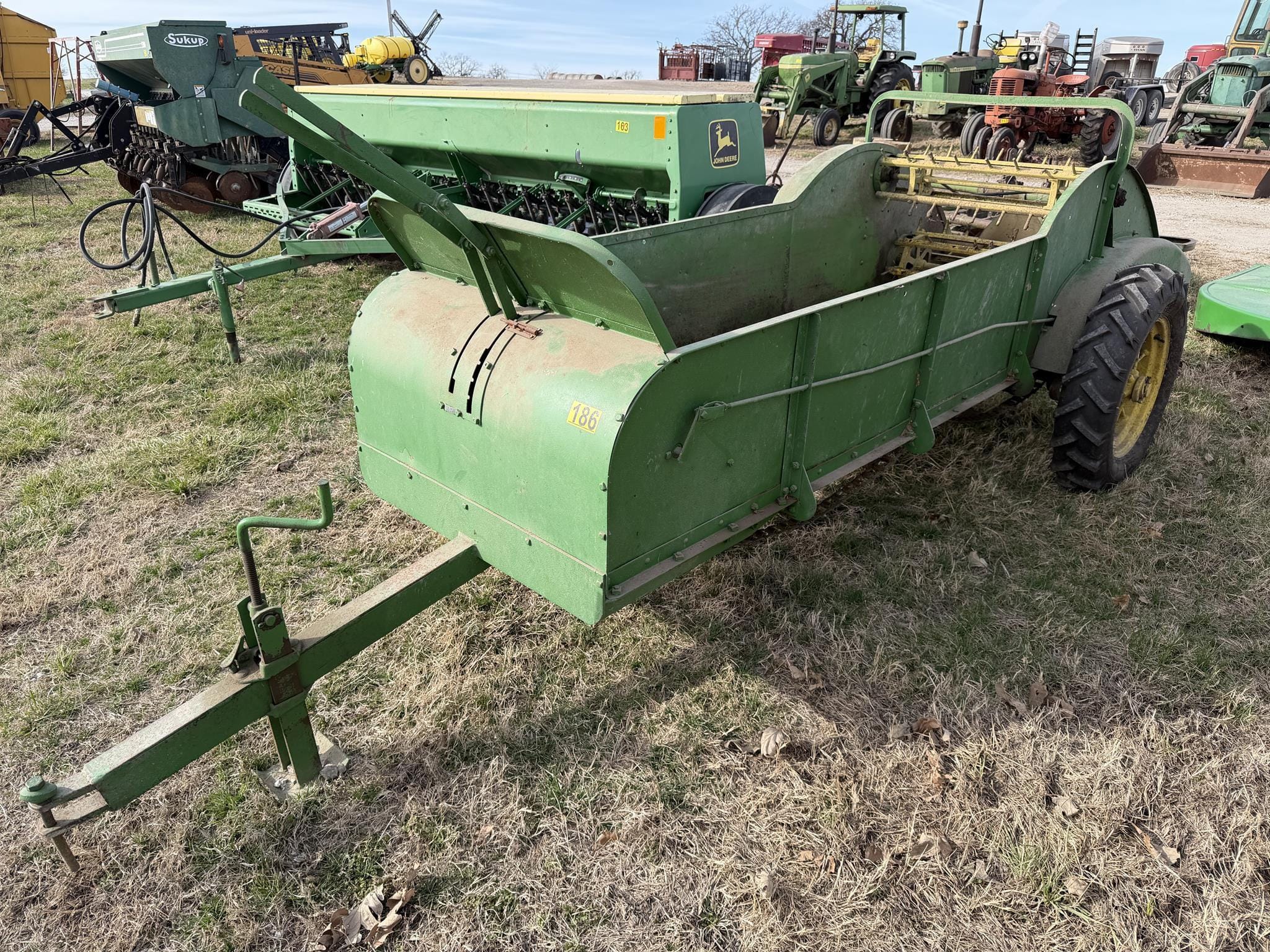 John Deere H Equipment Image0