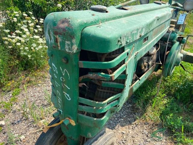 Image of John Deere H equipment image 2