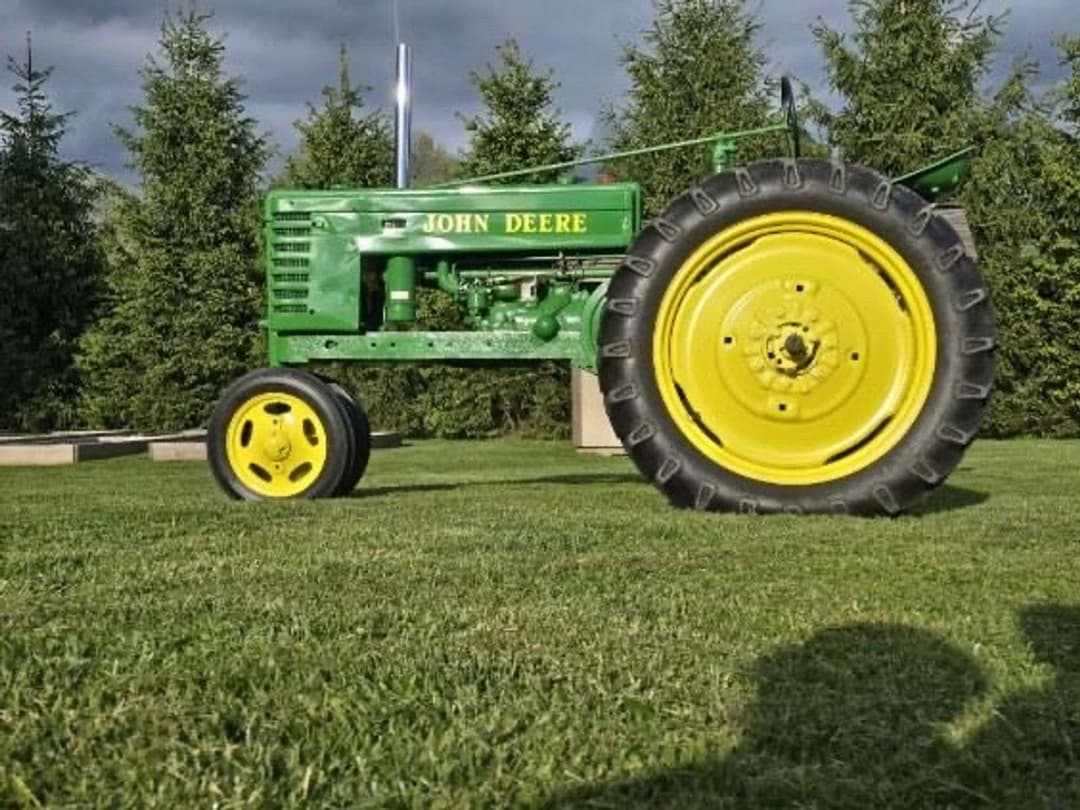 Image of John Deere H Primary image