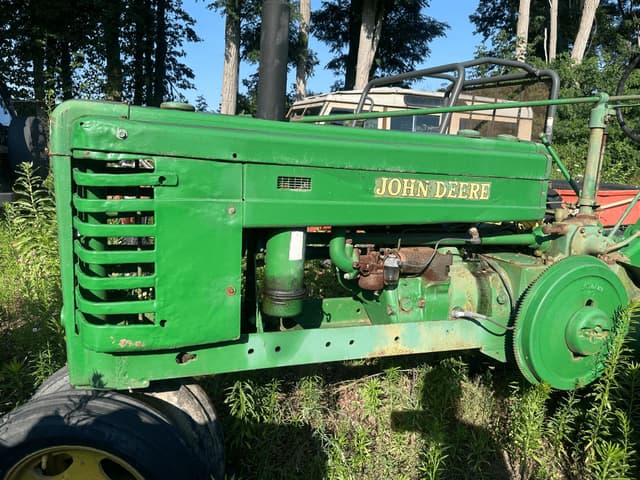 Image of John Deere H equipment image 3