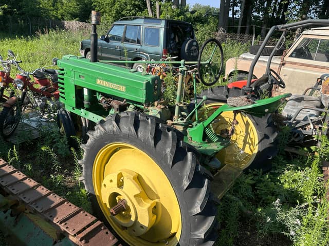 Image of John Deere H equipment image 1