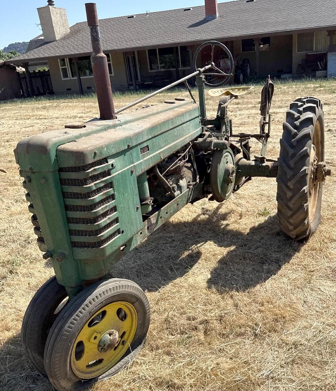 Image of John Deere H Primary image