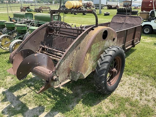 Image of John Deere H equipment image 3