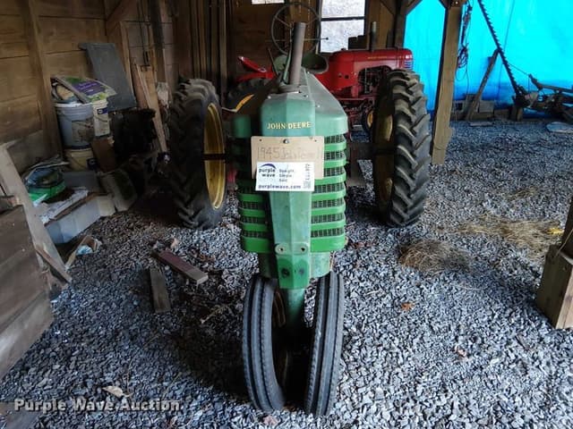 Image of John Deere H equipment image 1