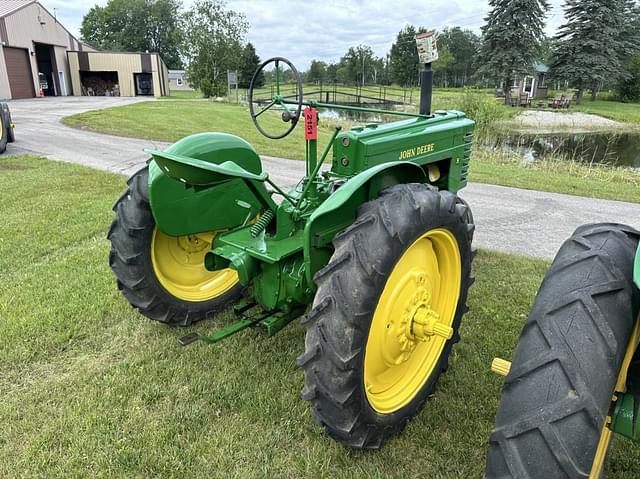 Image of John Deere H equipment image 4