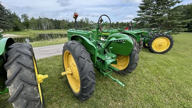 Image of John Deere H equipment image 2