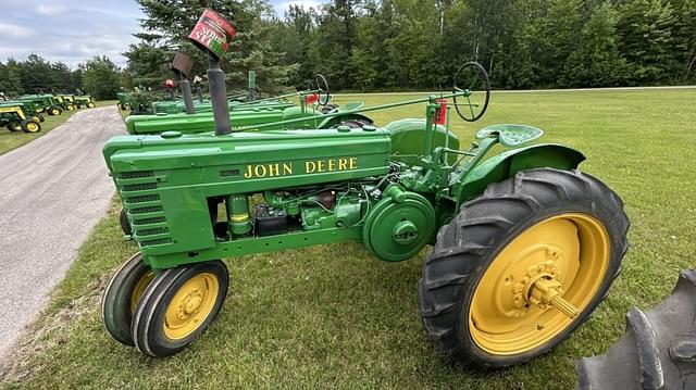 Image of John Deere H equipment image 1