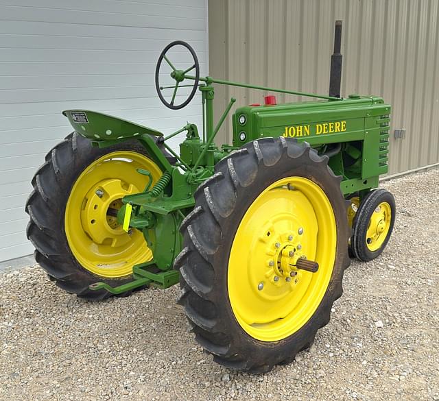 Image of John Deere H equipment image 4