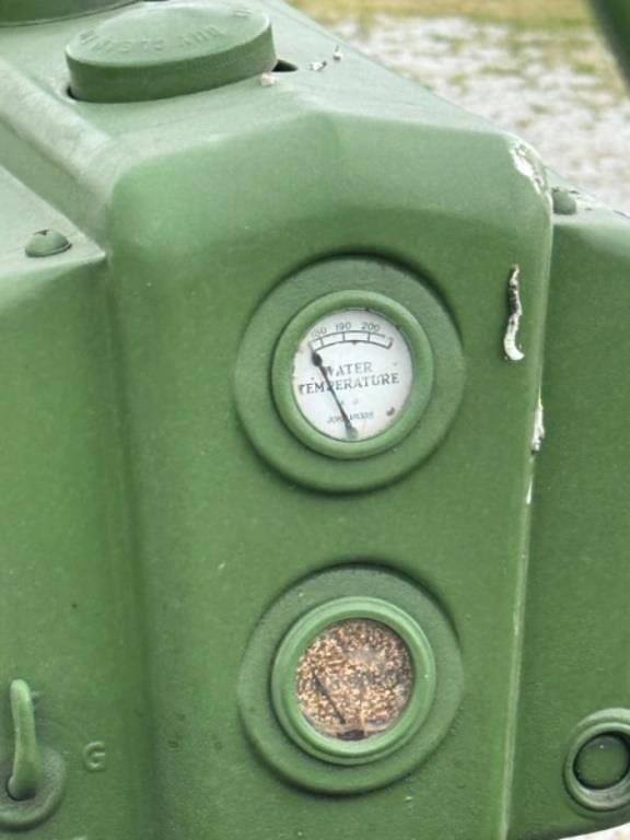 Image of John Deere H equipment image 4