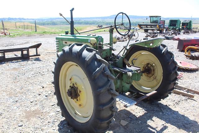 Image of John Deere H equipment image 3