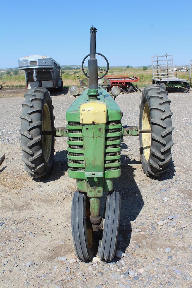 Image of John Deere H equipment image 2