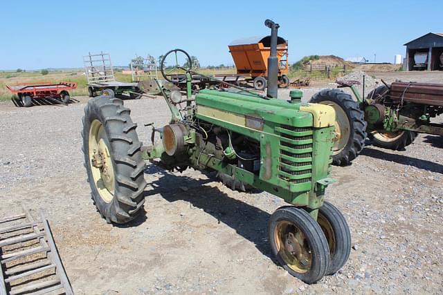 Image of John Deere H equipment image 1