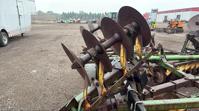 Image of John Deere H1110 equipment image 4