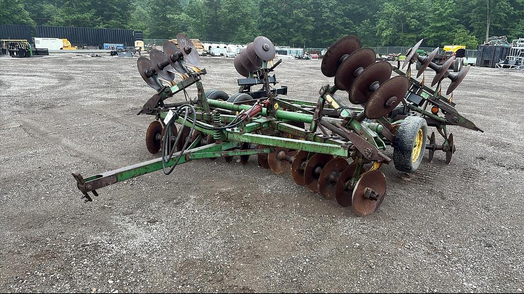 Image of John Deere H1110 Primary image