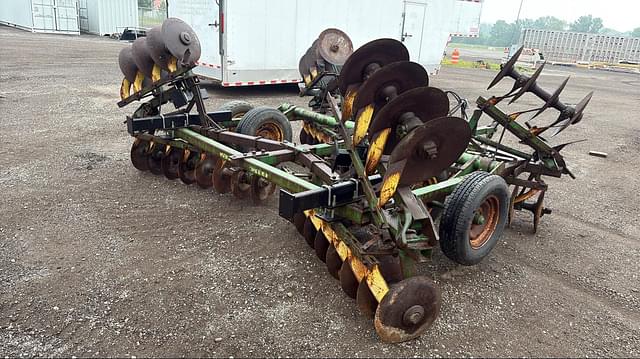 Image of John Deere H1110 equipment image 2