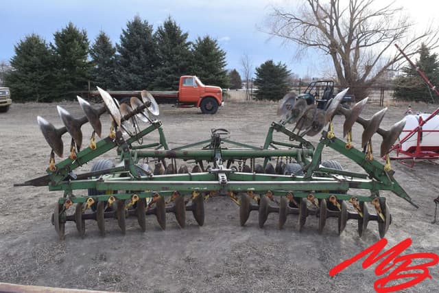 Image of John Deere H1110 equipment image 4