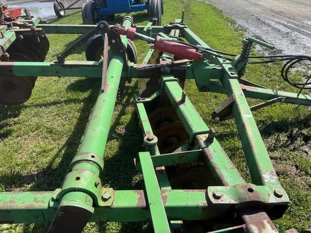 Image of John Deere H1120 equipment image 3