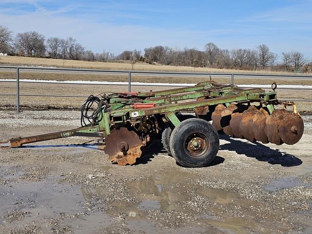 Image of John Deere H1520 equipment image 1