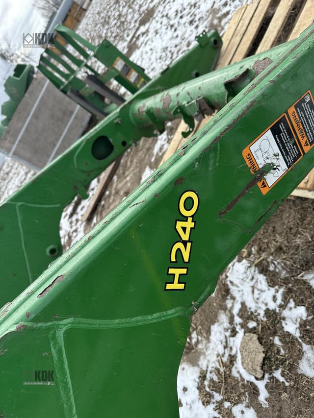 Image of John Deere H240 equipment image 4