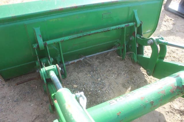 Image of John Deere H310 equipment image 3