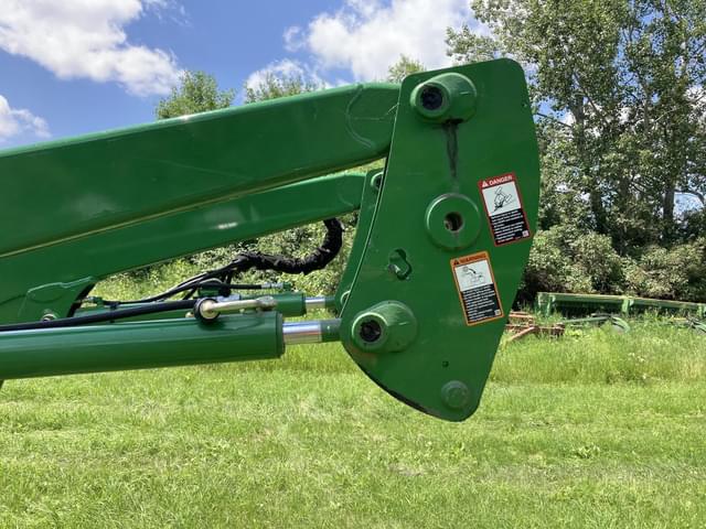 Image of John Deere H340 equipment image 1