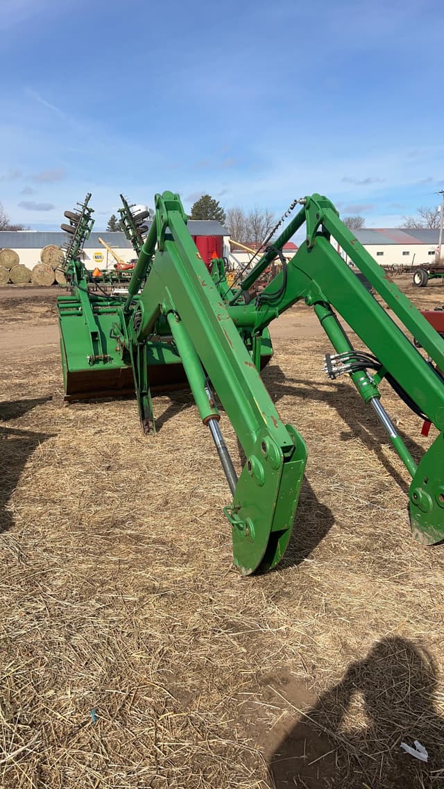 Image of John Deere H380 equipment image 1