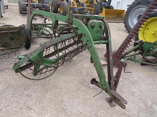Image of John Deere H180 equipment image 1