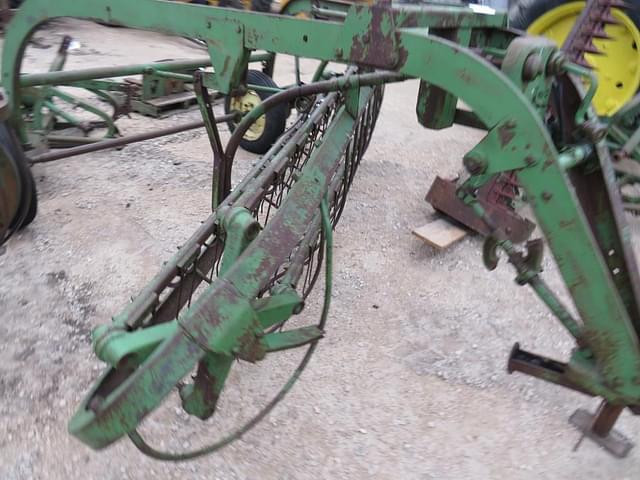 Image of John Deere H180 equipment image 2