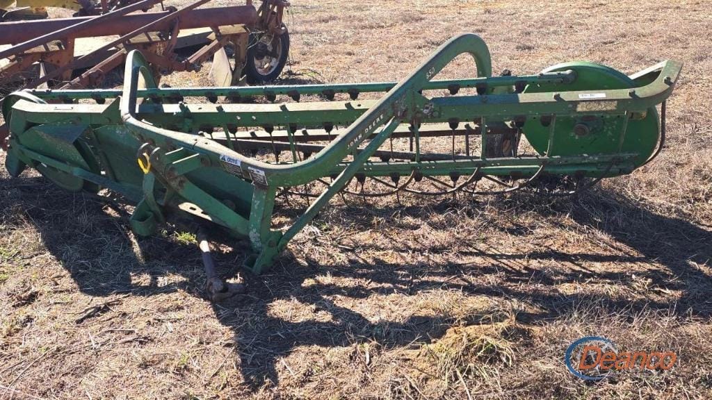 John Deere 650 Equipment Image0