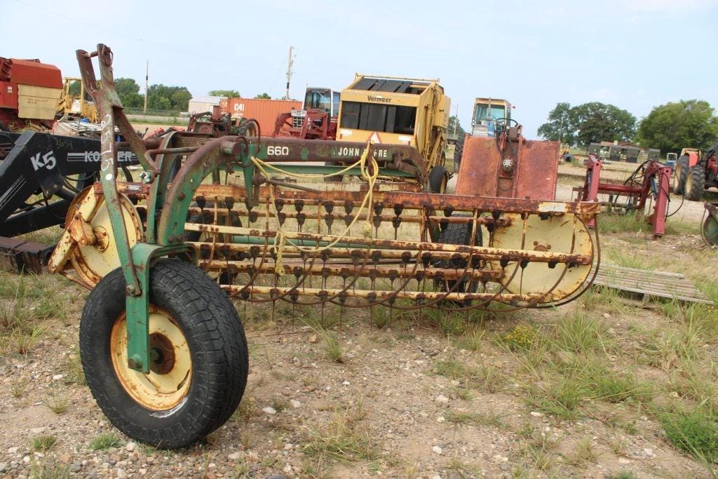 John Deere 660 Equipment Image0