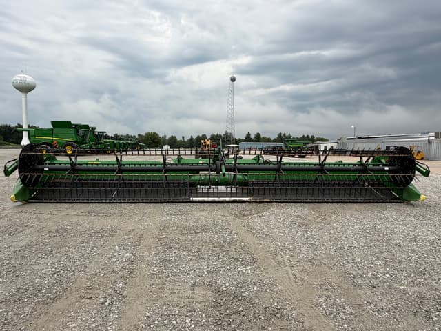 Image of John Deere HD35R equipment image 3