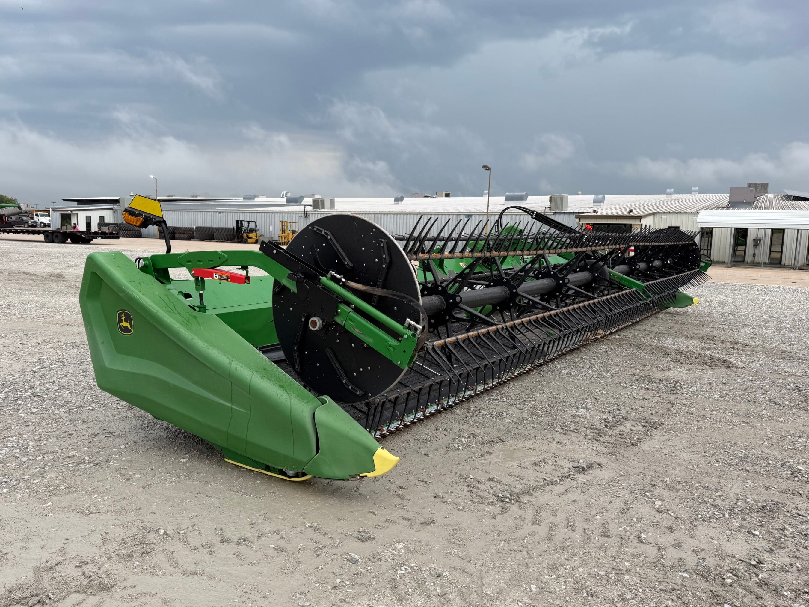 2024 John Deere HD35R Equipment Image0