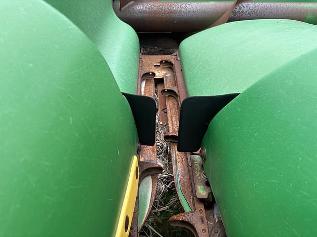Image of John Deere 694 equipment image 2