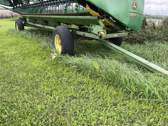 John Deere HT20 Equipment Image0