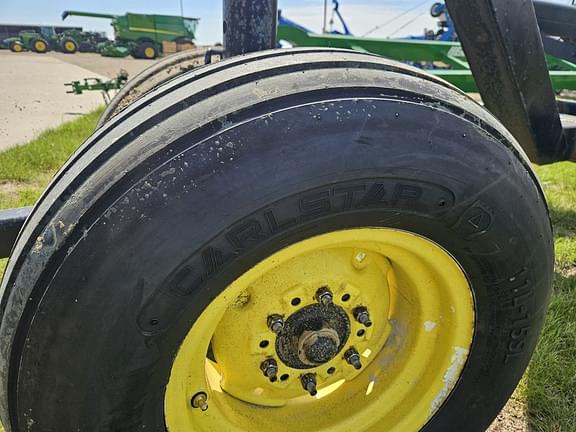 Image of Undetermined Header Trailer equipment image 3