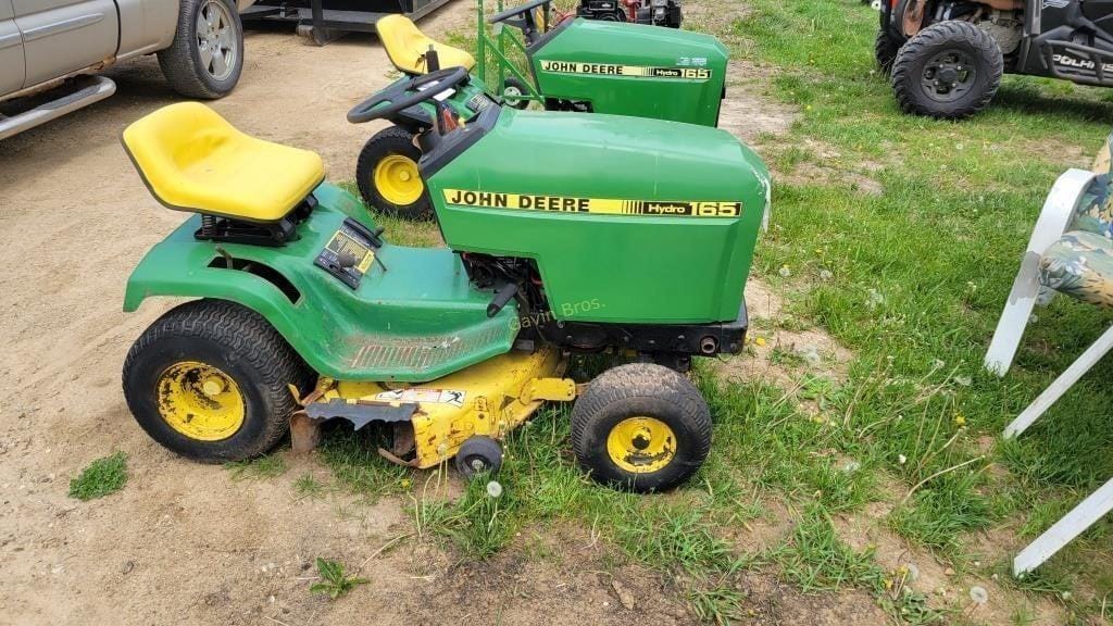 Main image John Deere 165