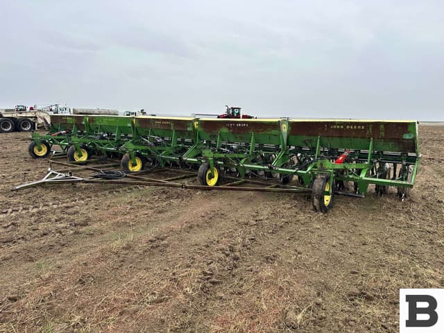 Image of John Deere HZ616 equipment image 1