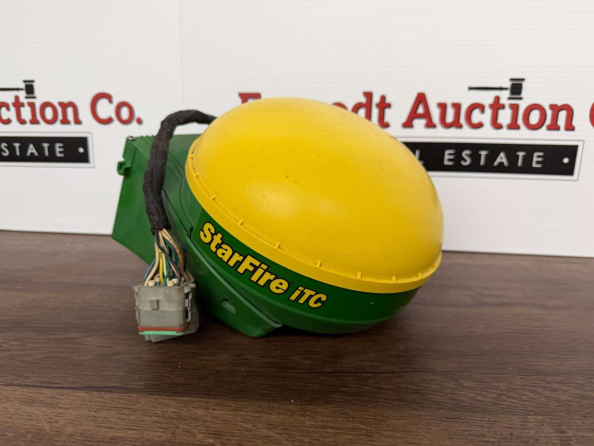 John Deere StarFire iTC Equipment Image0