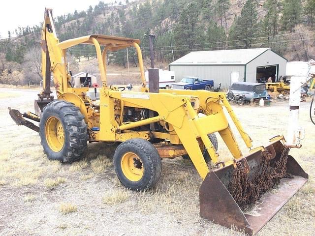 Image of John Deere 300 equipment image 1