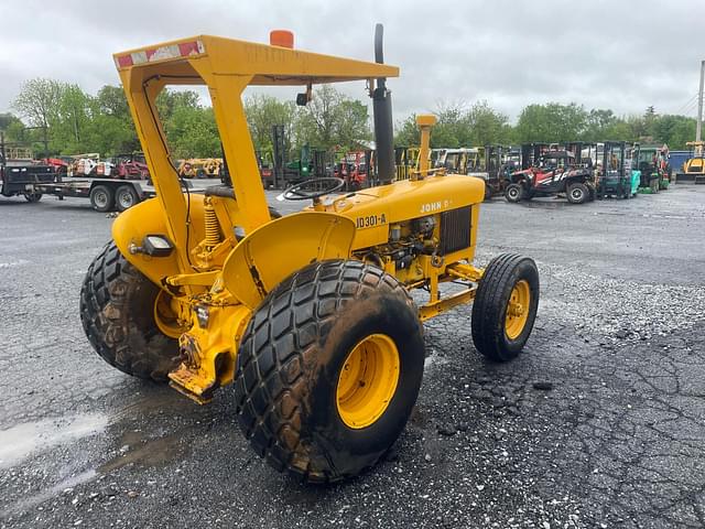 Image of John Deere 301A equipment image 2