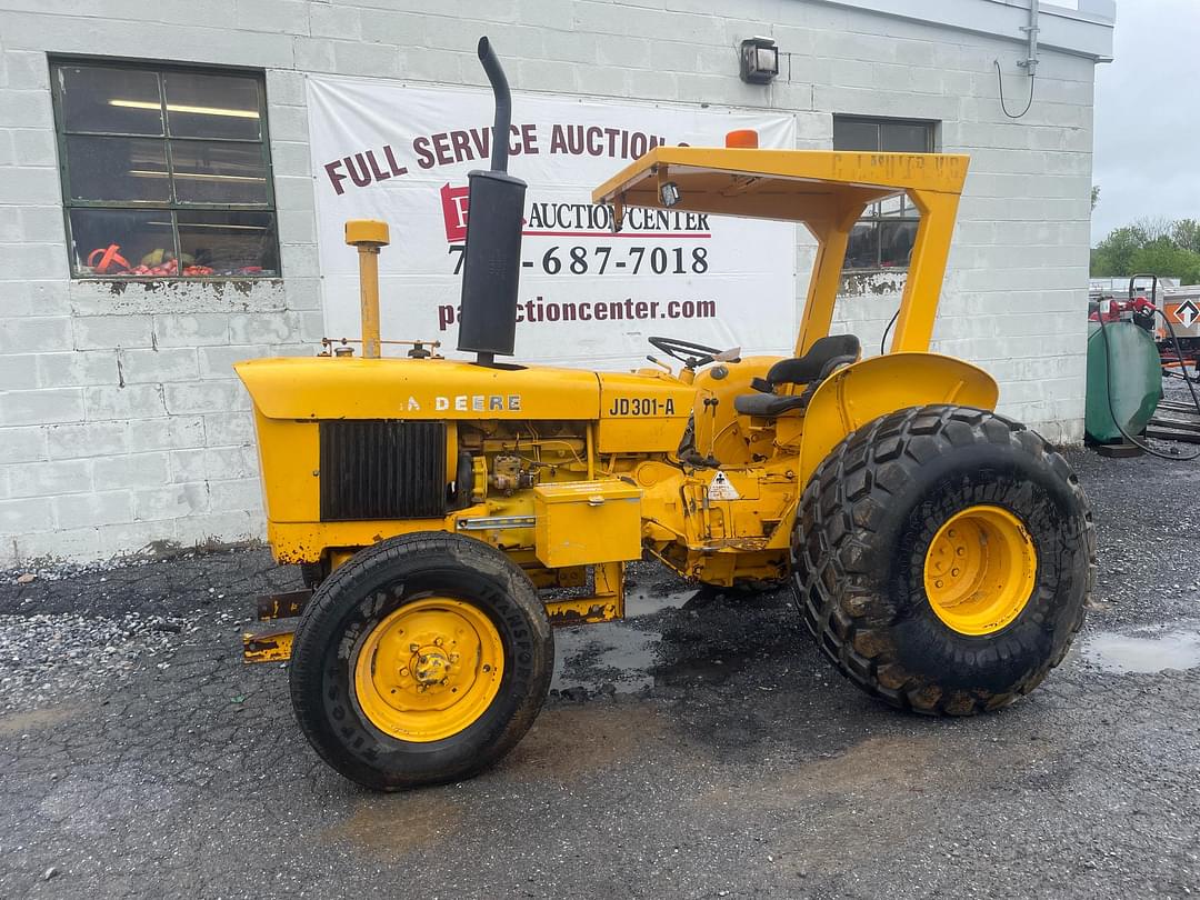 Image of John Deere 301A Primary image
