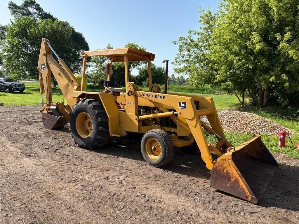 Image of John Deere 410 Primary image