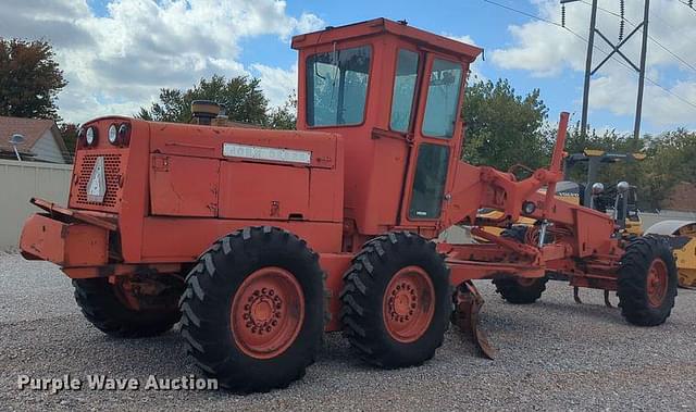 Image of John Deere JD670-A equipment image 4