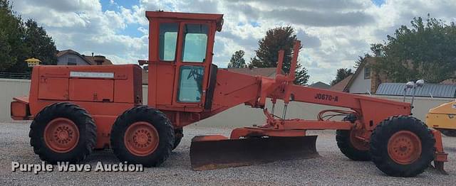 Image of John Deere JD670-A equipment image 3