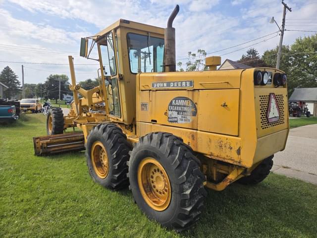 Image of John Deere 770 equipment image 3