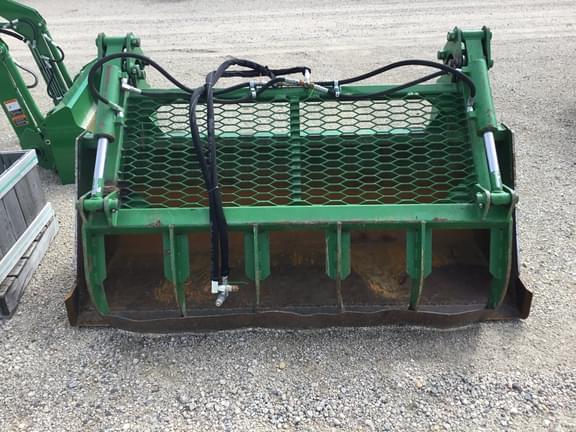 Image of John Deere Bucket Grapple equipment image 2