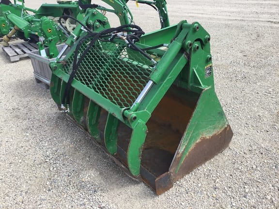 John Deere Bucket Grapple Equipment Image0