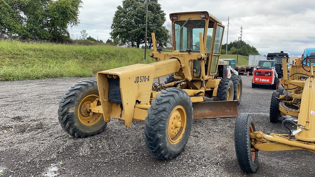 Image of John Deere 570A Primary image